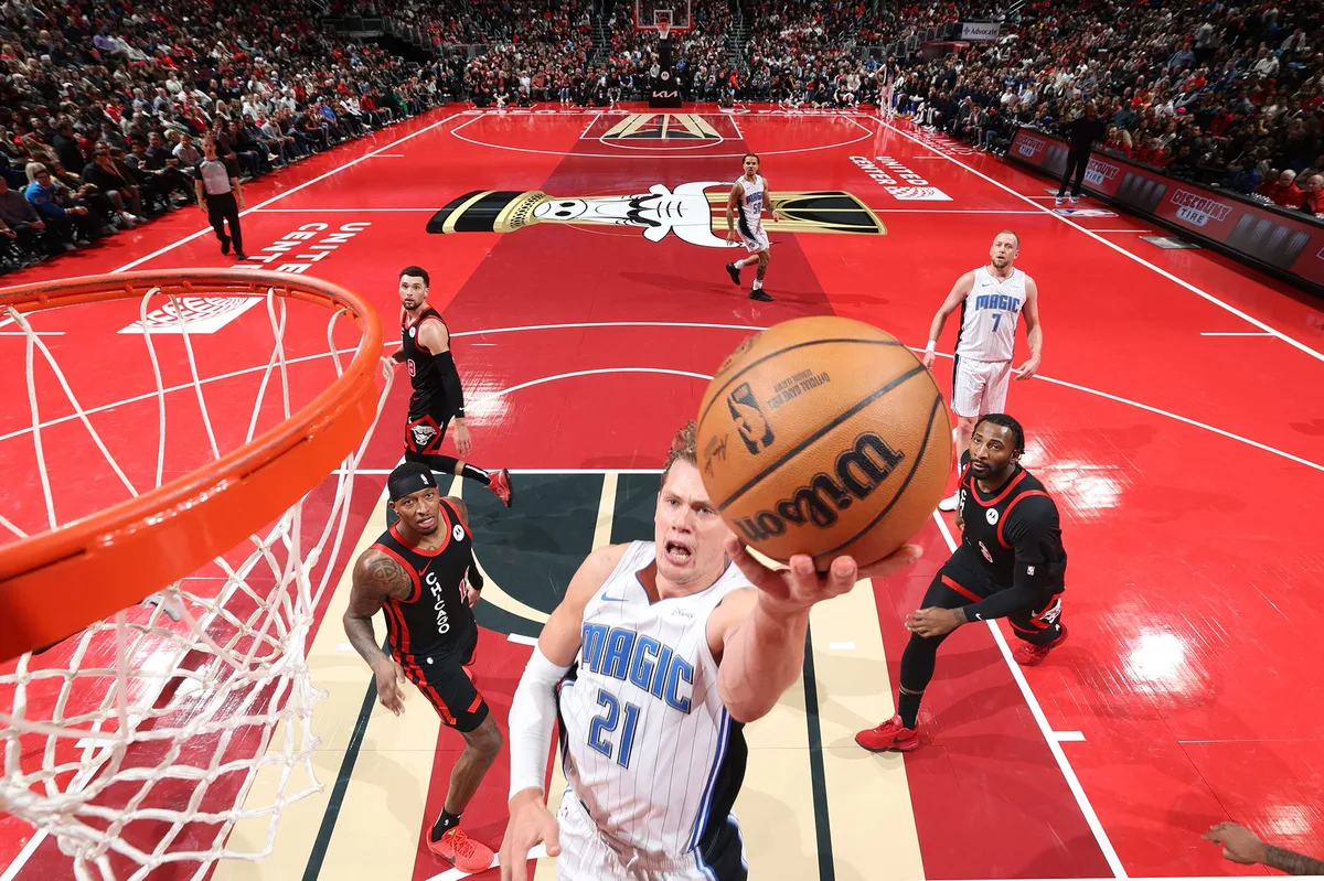 NBA篮球赛事现场，j9九游会品牌展示