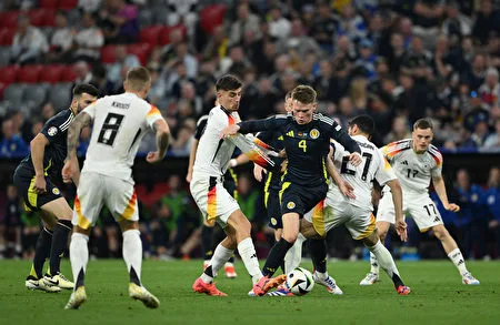 欧洲杯足球赛事现场，j9九游会作为官方合作伙伴